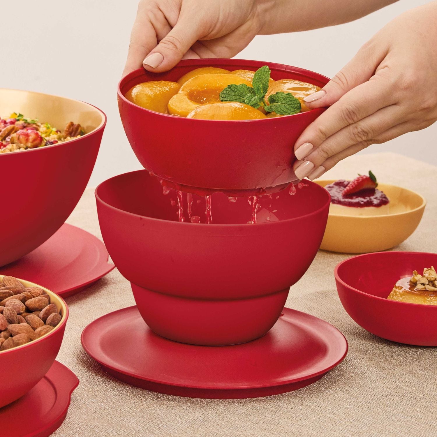 Escorredor de Alimentos Serve E Conserva Allegra Tupperware 1L Morango